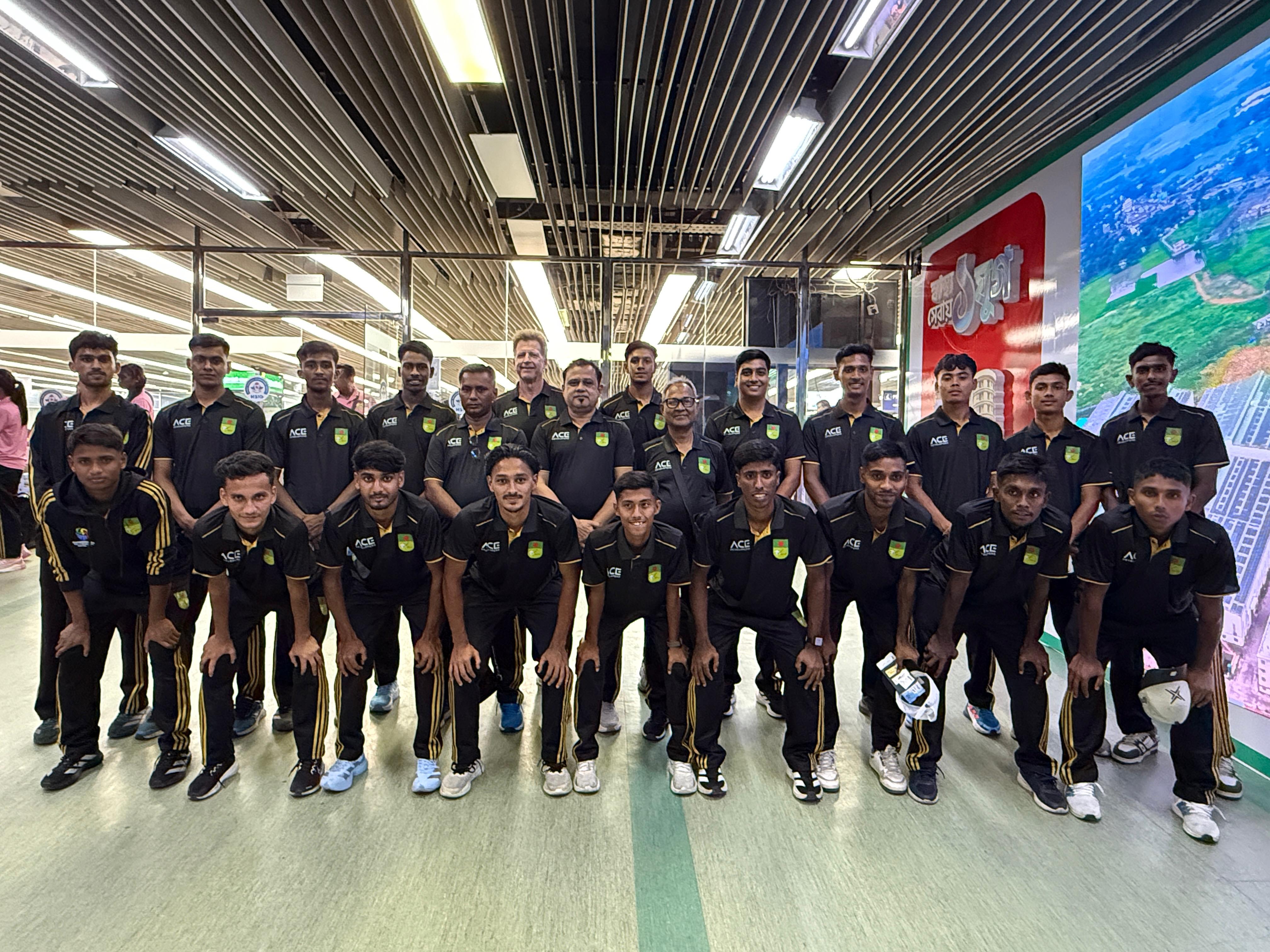 Bangladesh U-20 hockey team leaves for China